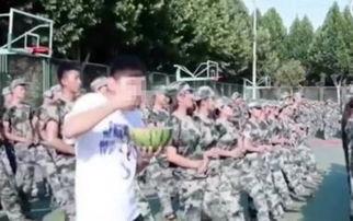 凉亭吃瓜军训跳舞,校园生活的多彩篇章  第3张